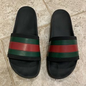Gucci slides size 8